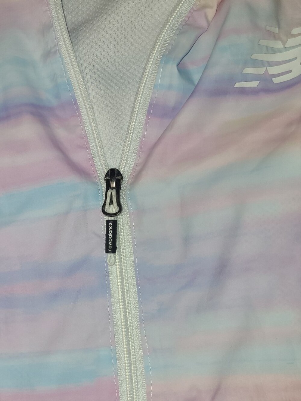 New Balance Womens Pastel Multi-Stripe Hooded Raincoat Size M - Picture 5 of 16